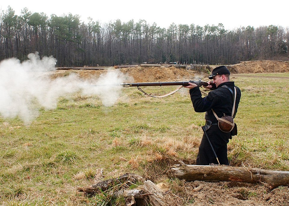 „Enfield Rifled Musket“ aus der Zeit des Amerikanischen Bürgerkriegs, Reenactment
